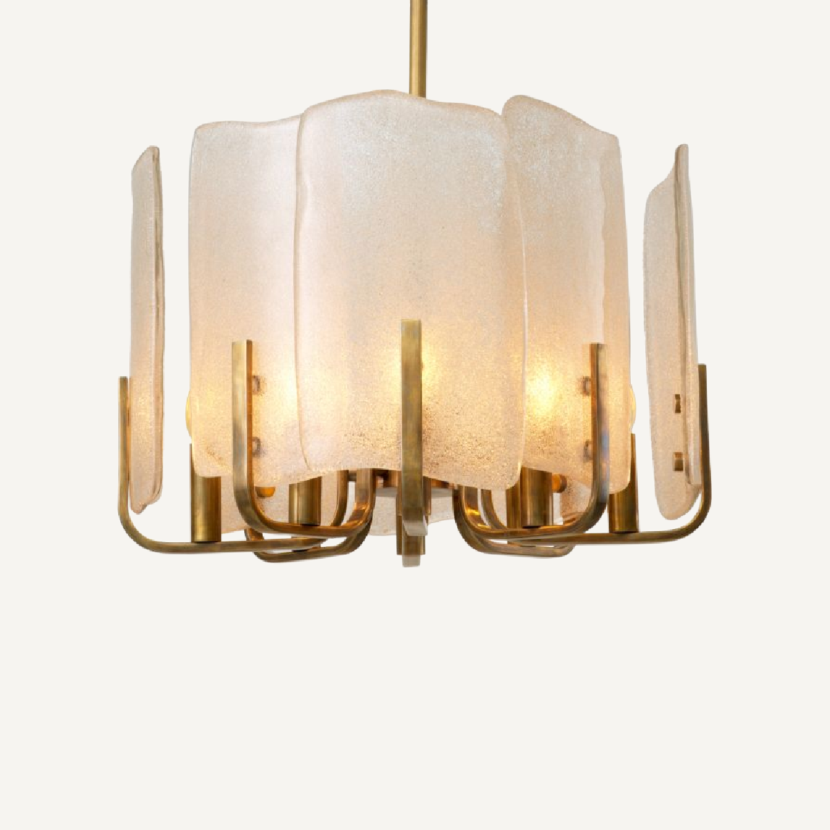 Lustre doré et verre soufflé