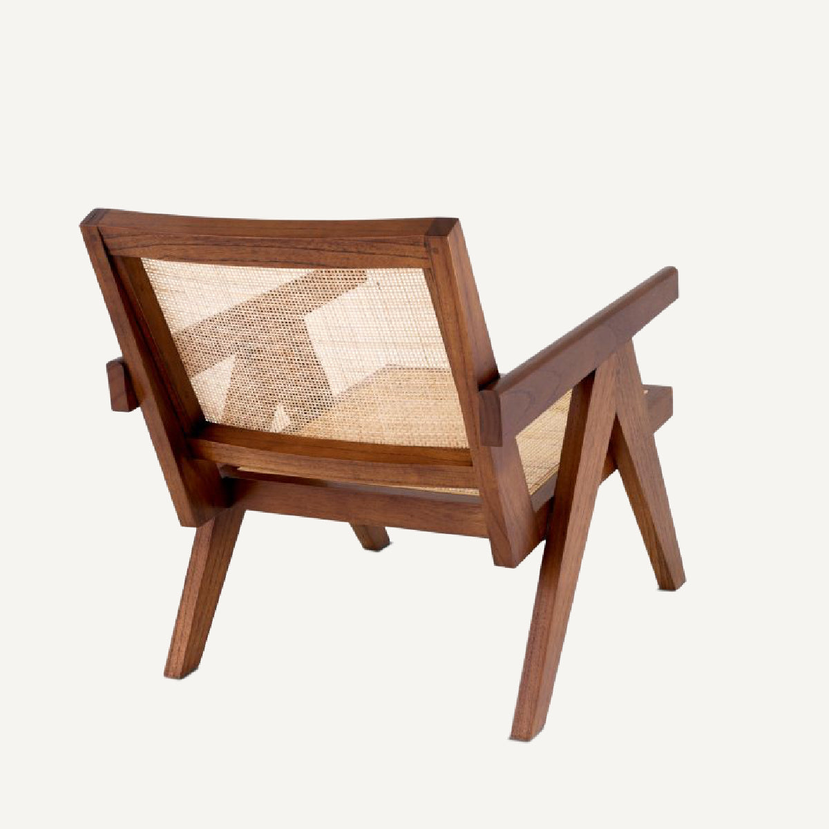 Fauteuil marron en rotin