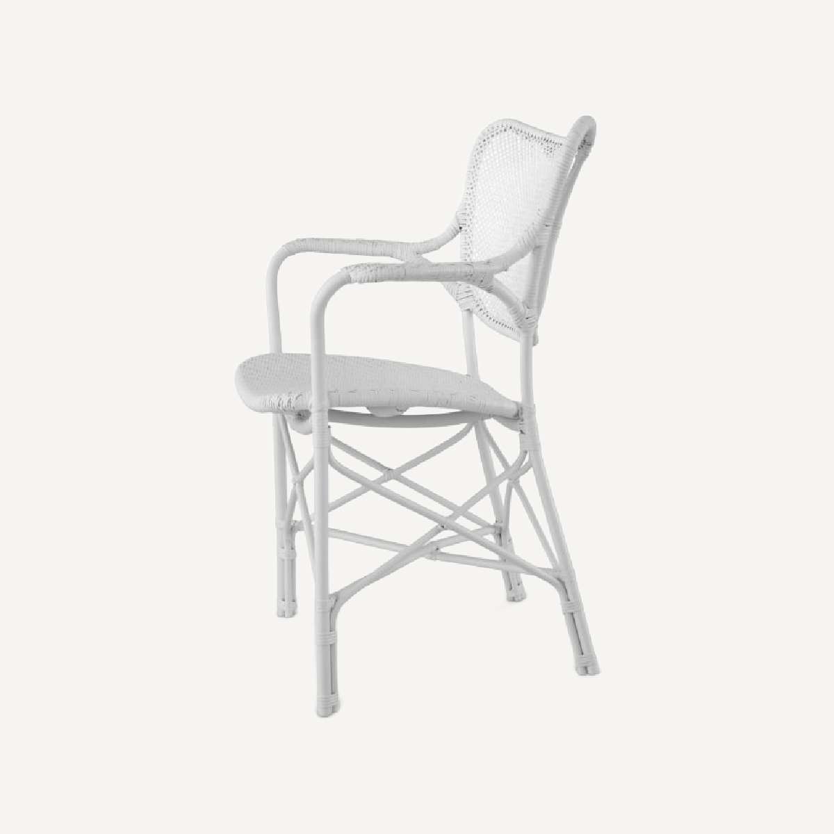 Chaise de salle à manger blanche avec accoudoirs en rotin