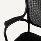 Chaise de salle à manger noire avec accoudoirs en rotin